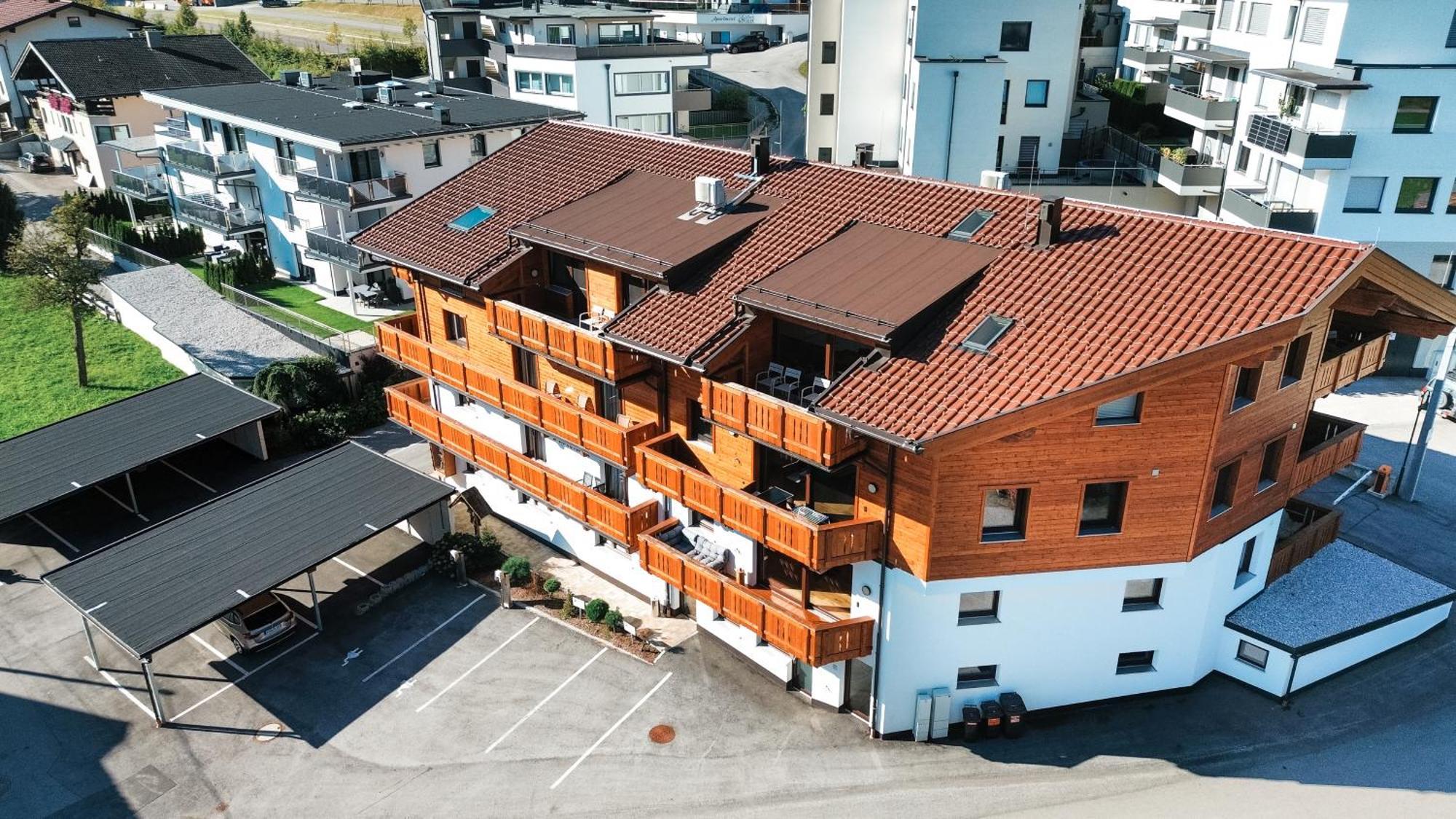 Oldwood Chalet - Balcony & Car Park By Alpenluxus Appartements Fügen Dış mekan fotoğraf